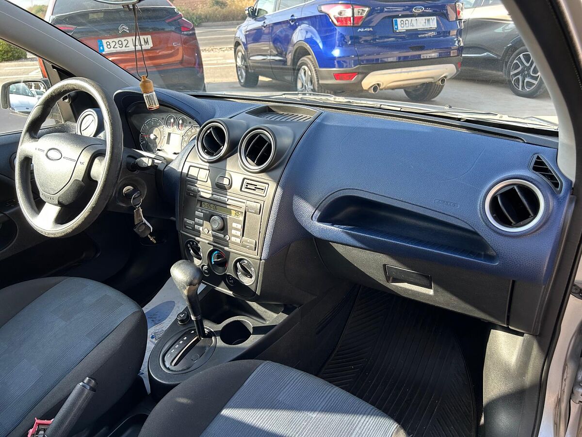 FORD FIESTA TREND 1.6 AUTO SPANISH LHD IN SPAIN 0NLY 58000 MILES SUPERB 2006